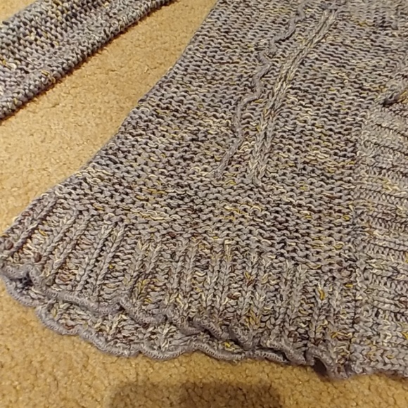 BCBG Sweater Cardigan - Picture 6 of 7